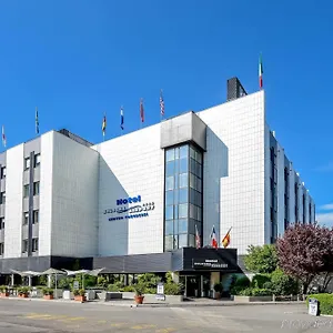 Airport Hotell